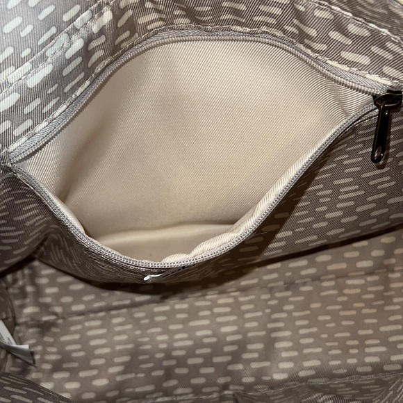 SAKROOTS "Ellis" Shoulder Bag - Picture 8 of 12